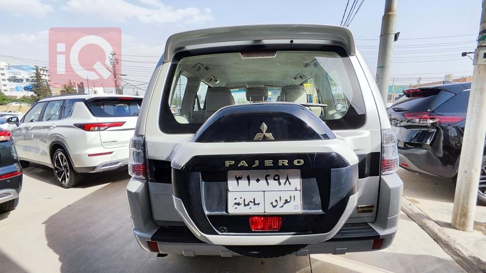 ميتسوبيشي باجيرو